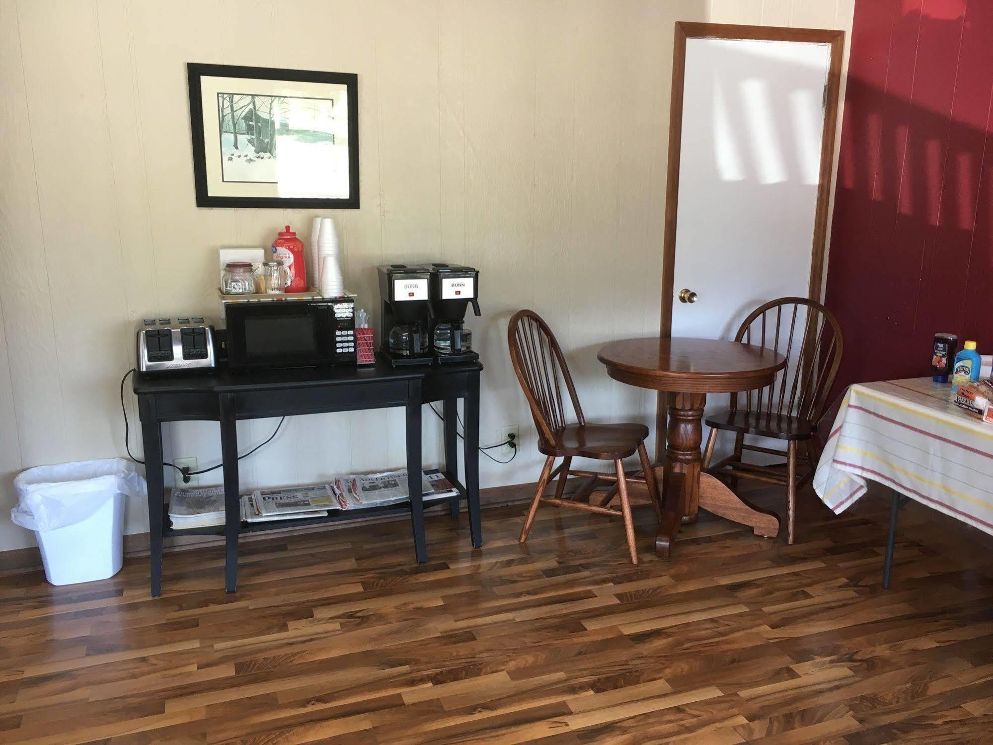 Brown'S Motel Aberdeen Екстериор снимка